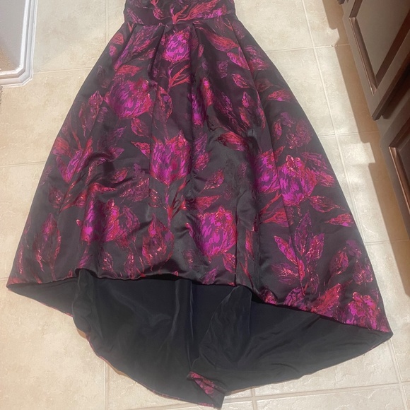 Hutch Floral Jacquard High-Low Gown – Size 2 (Retail $445) - Picture 12 of 16